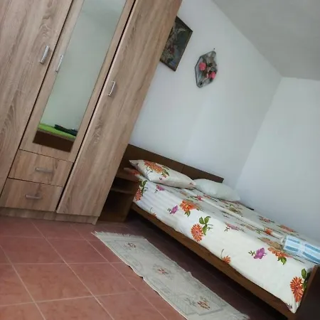Bed & Breakfast Pavlovic *